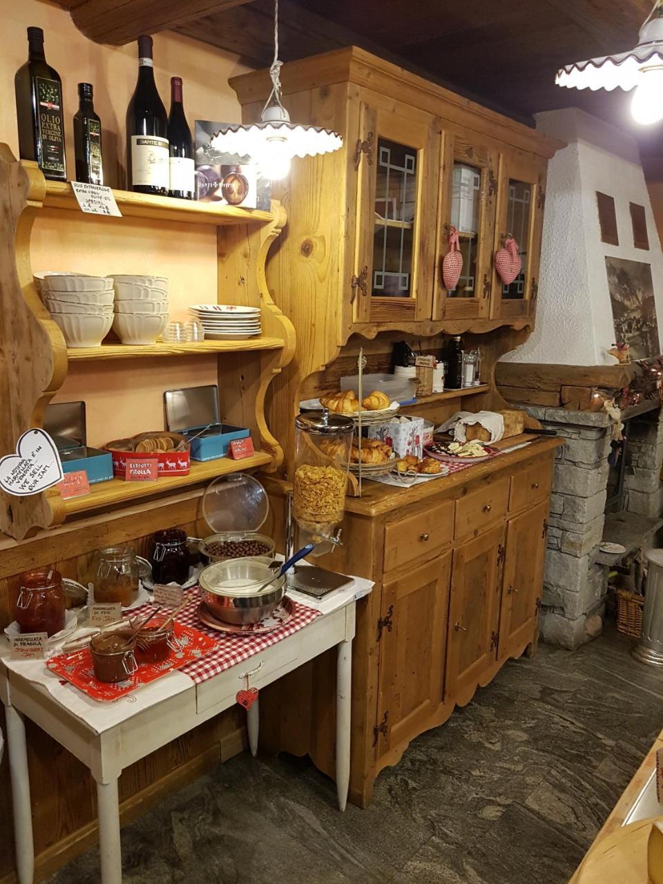 L'Ancien Paquier Chambre D'Hotes Valtournenche Exterior foto